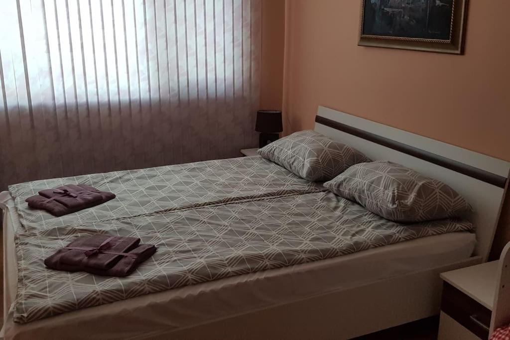 Слънчев Апартамент С Прекрасна Гледка, Паркинг. Appartement Smolyan Buitenkant foto